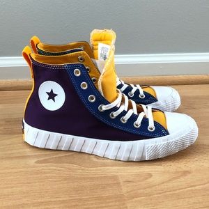 Converse Not A Chuck Taylor Hightop Mens Sz 8, Womens Sz 10